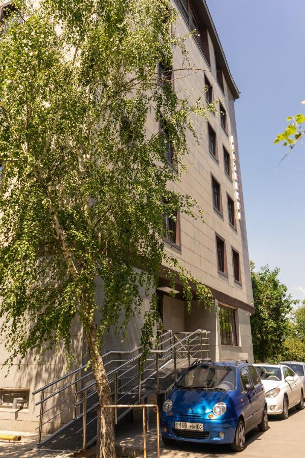 7 Days Hotel Almatý Exterior foto